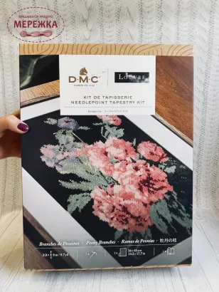 Набір для вишивання гобеленом DMC "Півонії", на страміні з малюнком фото