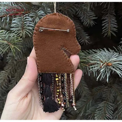 Фото Набір для вишивання бісером Craftway Брошка Кінь (Символ року) B-048