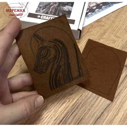 Фото Набір для вишивання бісером Craftway Брошка Кінь (Символ року) B-048