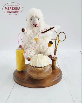 Фото DyvoPtah Рукодільний органайзер Барбара вишивальниця, вільха