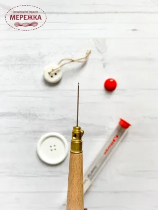 Фото гачок для люневільської вишивки