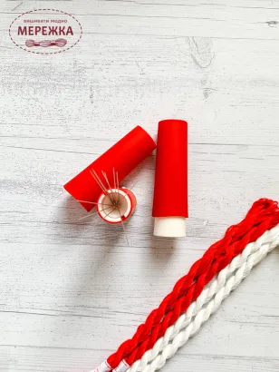 Фото голківниця твістер червона