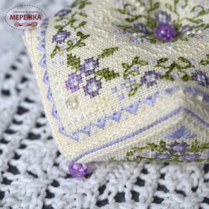 Фото Набір для вишивання хрестиком TelaArtis Чорничне біскорню Х-361