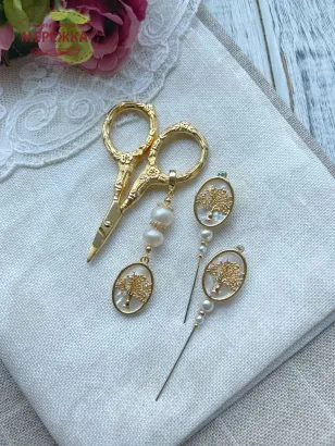 Фото Hobby Bee Маячок для ножиць Золоте дерево