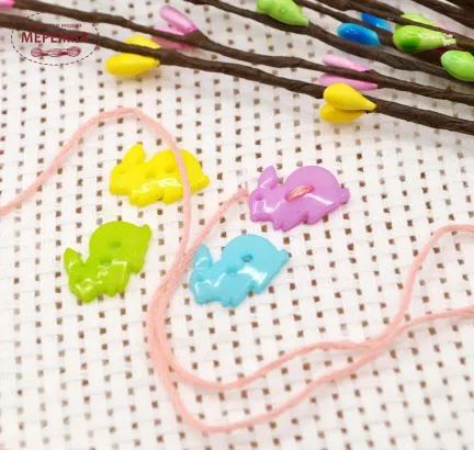 Фото Dress It Up набір пришивних декоративних гудзиків Hopping Into Easter 13313