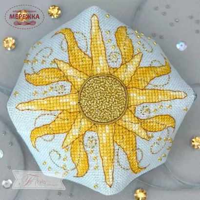 Фото FabyReilly Designs Схема Sun and Moon Biscornu QC022-BISC