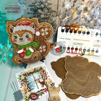 Фото Набір для вишивання хрестиком Kingdom of Handmade по дереву Пряник Білочка GB-03