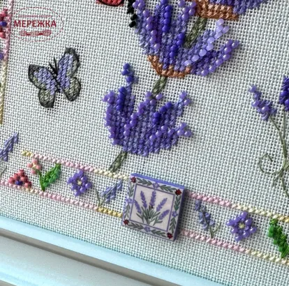 Фото Набір для вишивання хрестиком Kingdom of Handmade Бедрик на лаванді KGD-14