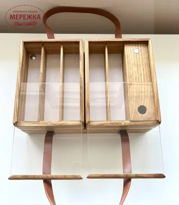 Фото Скринька для рукоділля Україна дерево, двоповерхова з ручками Рожева