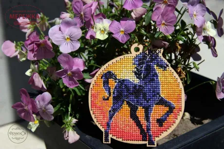 Фото Набір для вишивання хрестиком Фрузелок Кінь 1704