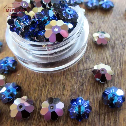 Фото SJ Designs Swarovski Marguerite 6 mm - package of 12 Sapphire Foiled