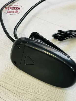 Фото лампа світлодіодна компактна на прищіпці