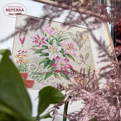 Фото Les Brodeuses Parisiennes Схема Etude au Lys+тканина, пришивний шарм ETLL/CRE