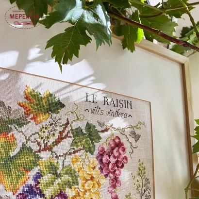Фото Les Brodeuses Parisiennes Схема Etude aux "Raisins"+тканина, пришивний шарм EARL/CRE