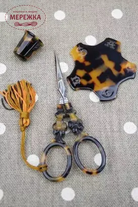 Фото Органайзер для муліне Sajou бобінка, winder tortoiseshell style