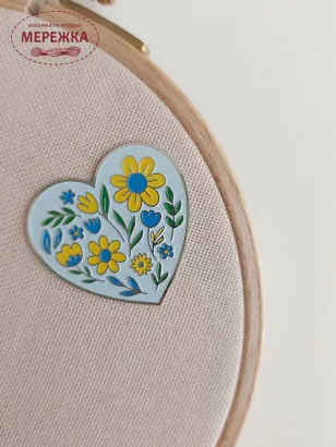 Фірмовий магнітний тримач для голок "З Україною в серці" фото