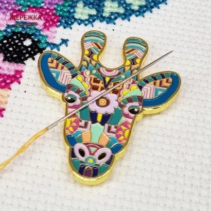 Фото Meloca Designs Магнітний тримач для голок Mandala Giraffe Needle Minder