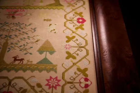 Фото Hands Across the Sea Samplers Схема Elizabeth Weston. circa 1830