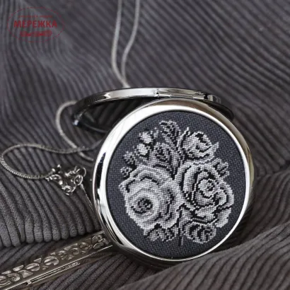 Фото набір для мікровишивки дзеркальця МВ0902