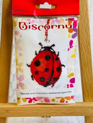 Фото набір для вишивання брелка В-318