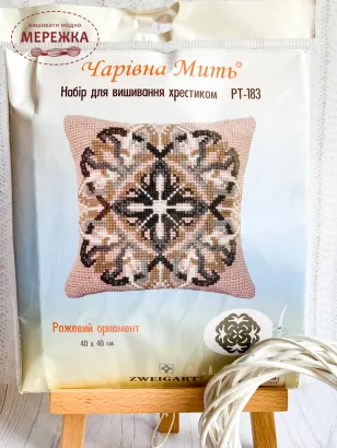 Фото подушка Рожевий орнамент РТ-183