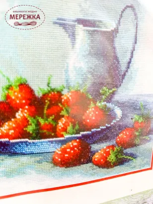 Фото набір для вишивання Полуниця з вершками А-157