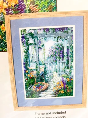 Фото набір для вишивання Dimensions Садові ворота