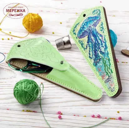 Фото Набір для вишивання хрестиком WonderlandCrafts Чохол для ножиць FLTL-087