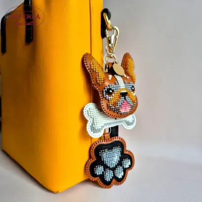 Фото Набір для вишивання бісером WonderlandCrafts шарм на сумку  на штучній шкірі FLBB-190