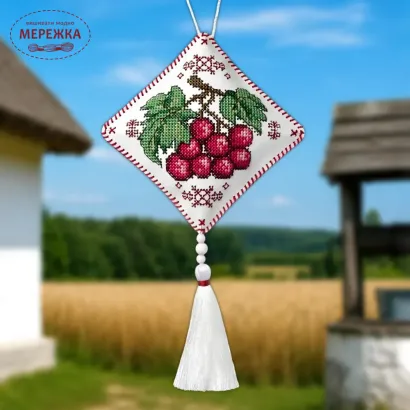 Фото Набір для вишивання хрестиком WonderlandCrafts Етно-підвіска  на штучній шкірі FLHL-119