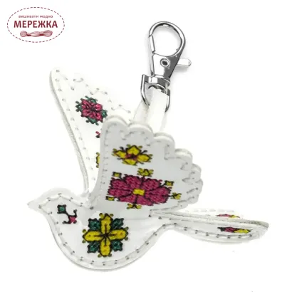 Фото Набір для вишивання хрестиком WonderlandCrafts шарм для сумки на штучній шкірі FLHL-112