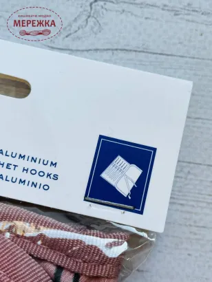 Фото набір гачків ДМС у рожевому футлярі