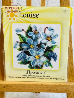 Фото набір для вишивання бісером з квітами