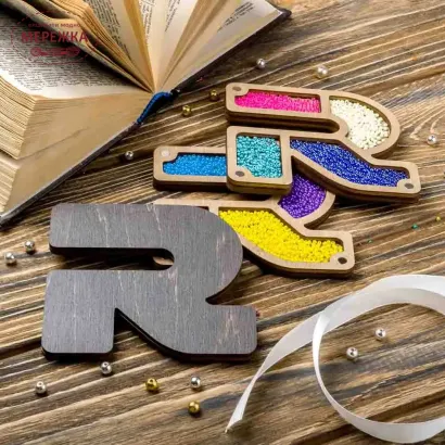 Фото Органайзер для бісеру WonderlandCrafts дерев'яний з кришкою Алфавіт FLZB-165(R)