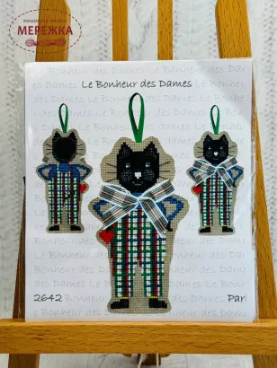 Фото Набір для вишивання хрестиком Le Bonheur des Dames Black Cat with White and Green Tartan Bow-tie 2642