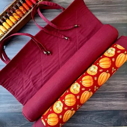 Фото Helen Embroidery рол для зберігання вишитих робіт з валиком, 43*39 см. Гарбузи