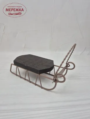 Фото Foxwood Crossings Medium Sled Ornament. Санчата під вишивку, 15,5х5.5х4 см 6554-80