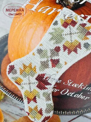 Фото Blackbird Designs Схема October Harvest. Three Stockings