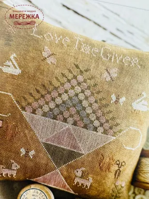 Фото Stacy Nash Designs Схема Love The Giver Pinkeep