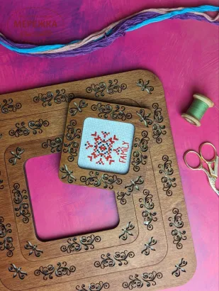 Фото П'яльця для вишивання WonderstitchUA магнітні, 17*17 см. (14*14 см.) Machagony