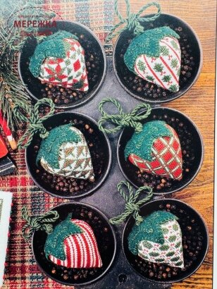 Фото The Prairie Schooler Схема Christmas Strawberries book #101