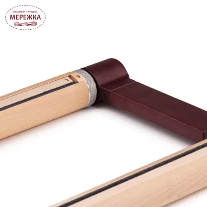 Фото Velke Potoky RETREAT Scroll Frame Cherry