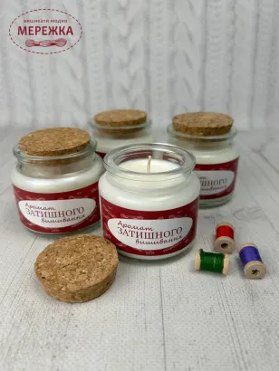 Фото Petite Decor Свічка ароматизована в баночці 