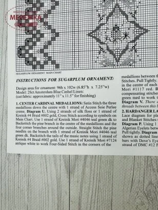 Фото The Victoria Sampler Ключ до схеми Christmas Cardinal Sampler 051