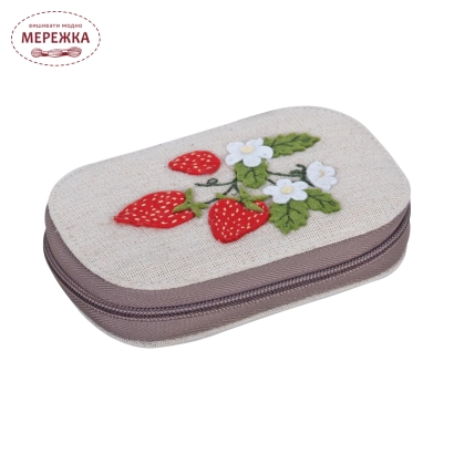 Фото Hobby Gift швейний набір Strawberry TK05A.642