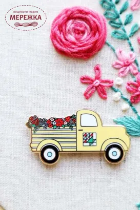 Фото Flamingo Toes Магнітний тримач для голок Spring Flower Vintage Truck