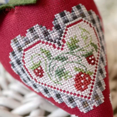 Фото Набір для вишивання хрестиком TelaArtis Полуничка і клітинка Х-381